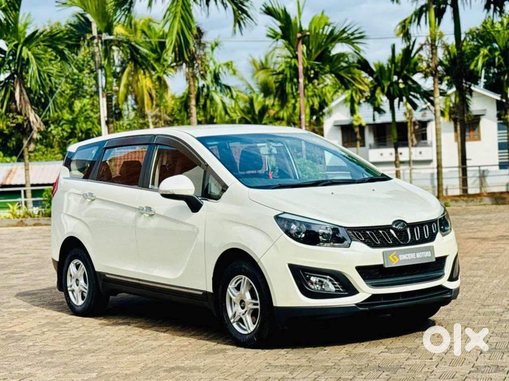 Mahindra Marazzo M6, 2019, Diesel