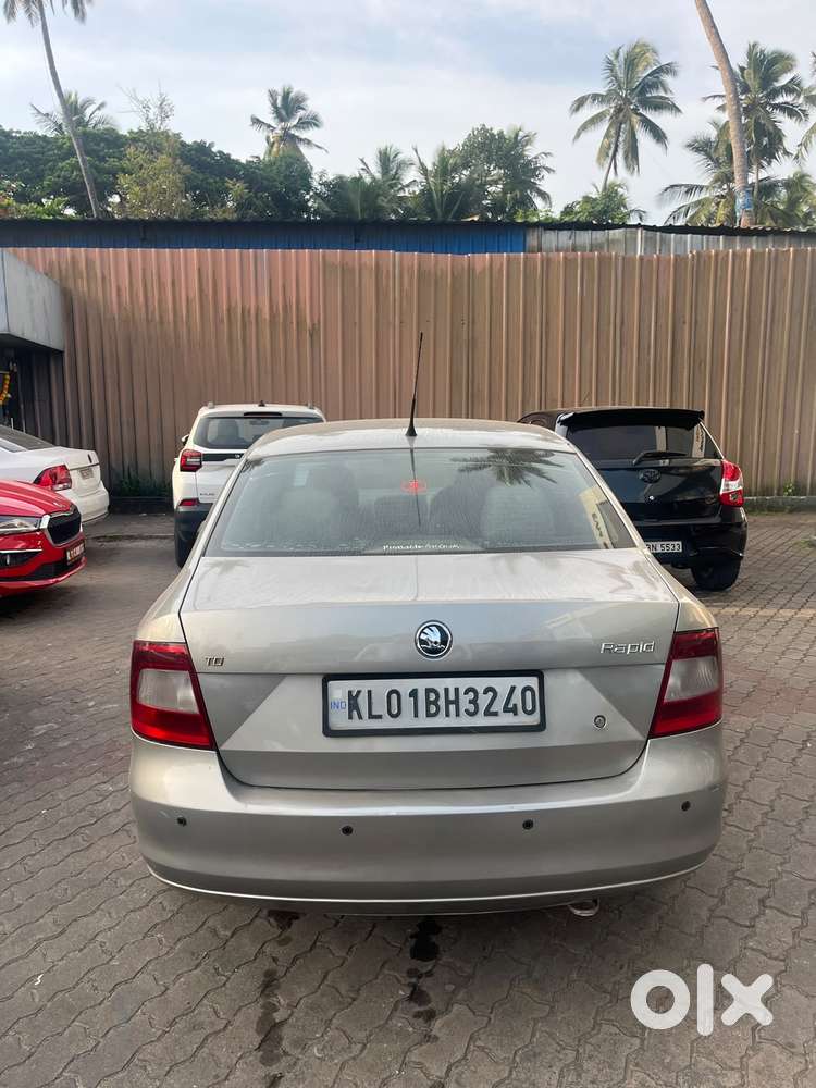 Skoda Rapid 1.6 Tdi Ambition, 2012, Diesel