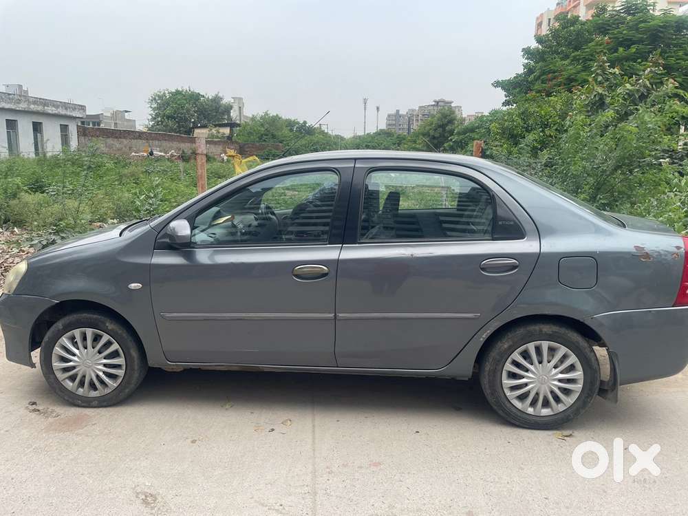 Toyota Etios Liva 2013