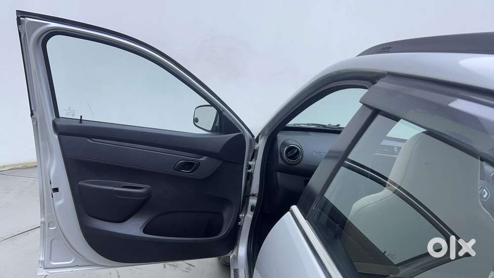 Renault Kwid 1.0 Rxt Amt, 2023, Petrol