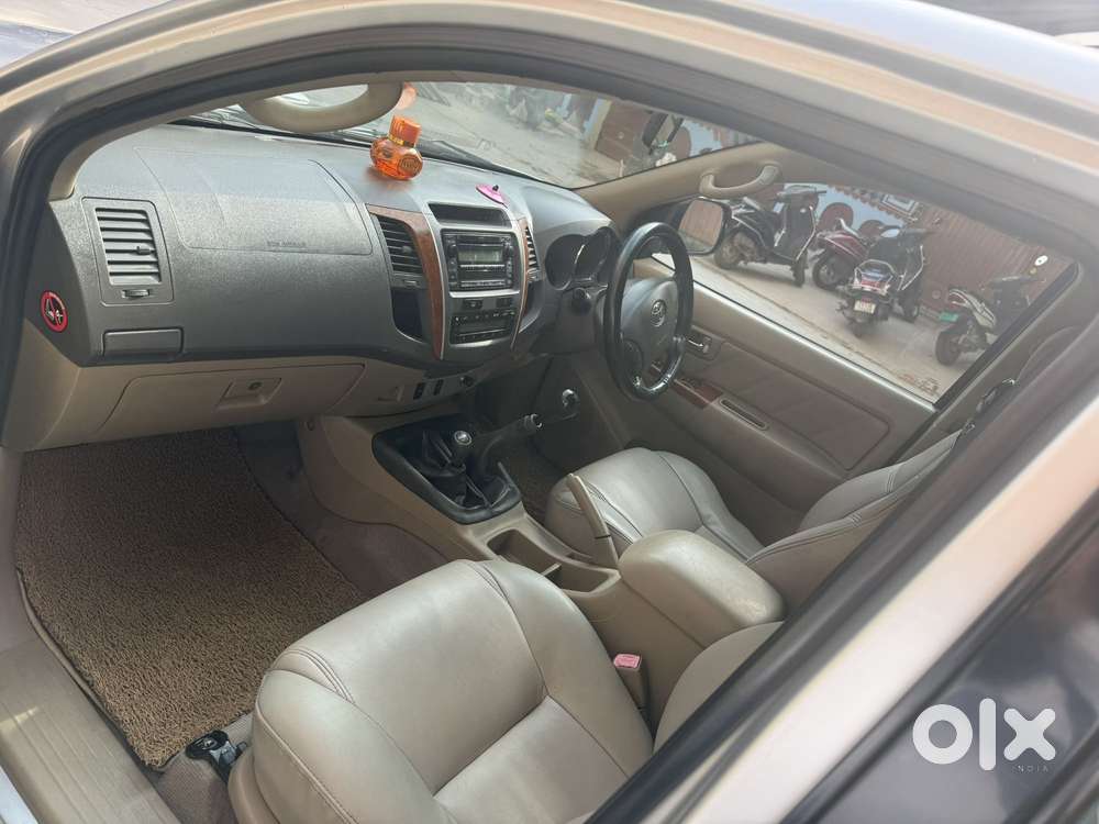 Toyota Fortuner 3.0 4x4 Manual, 2010, Diesel