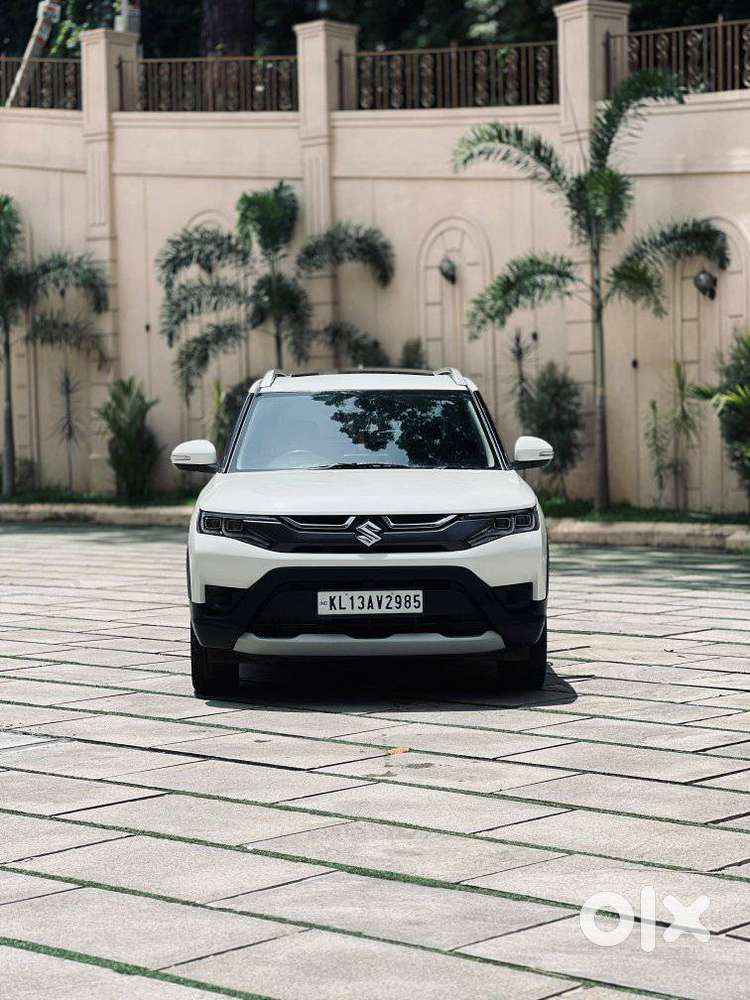 Maruti Suzuki Brezza 1.5 Zxi Plus At Smart Hybrid Dual Tone, 2022, P..