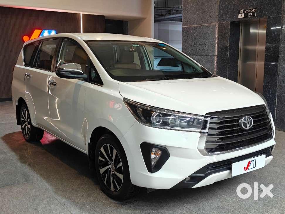 Toyota Innova Crysta [2020-ongoing] 2.7 Gx At 8 Str, 2022, Petrol