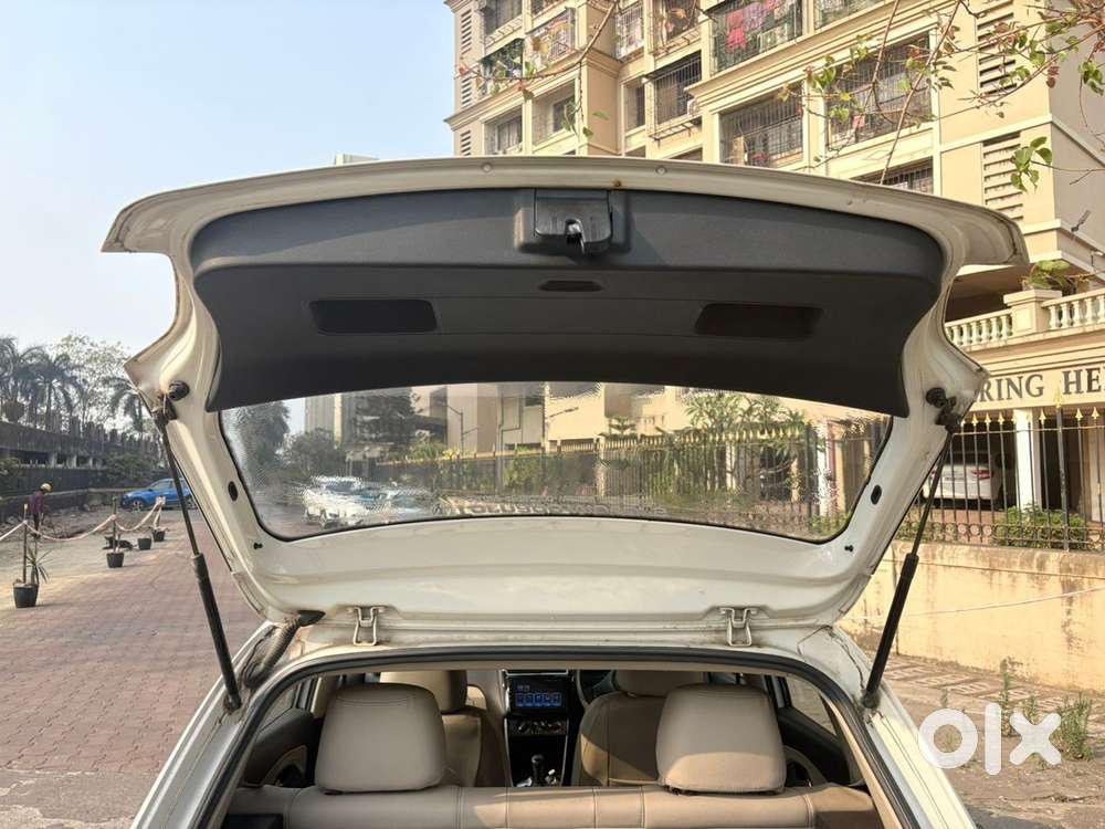 Volkswagen Polo Petrol 2011