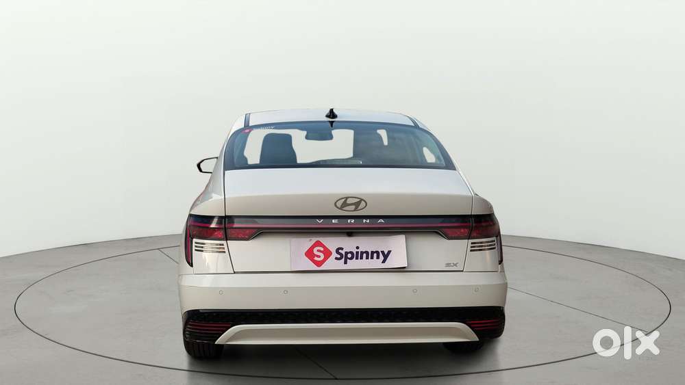 Hyundai Verna 1.5 Sx Petrol Mt, 2023, Petrol