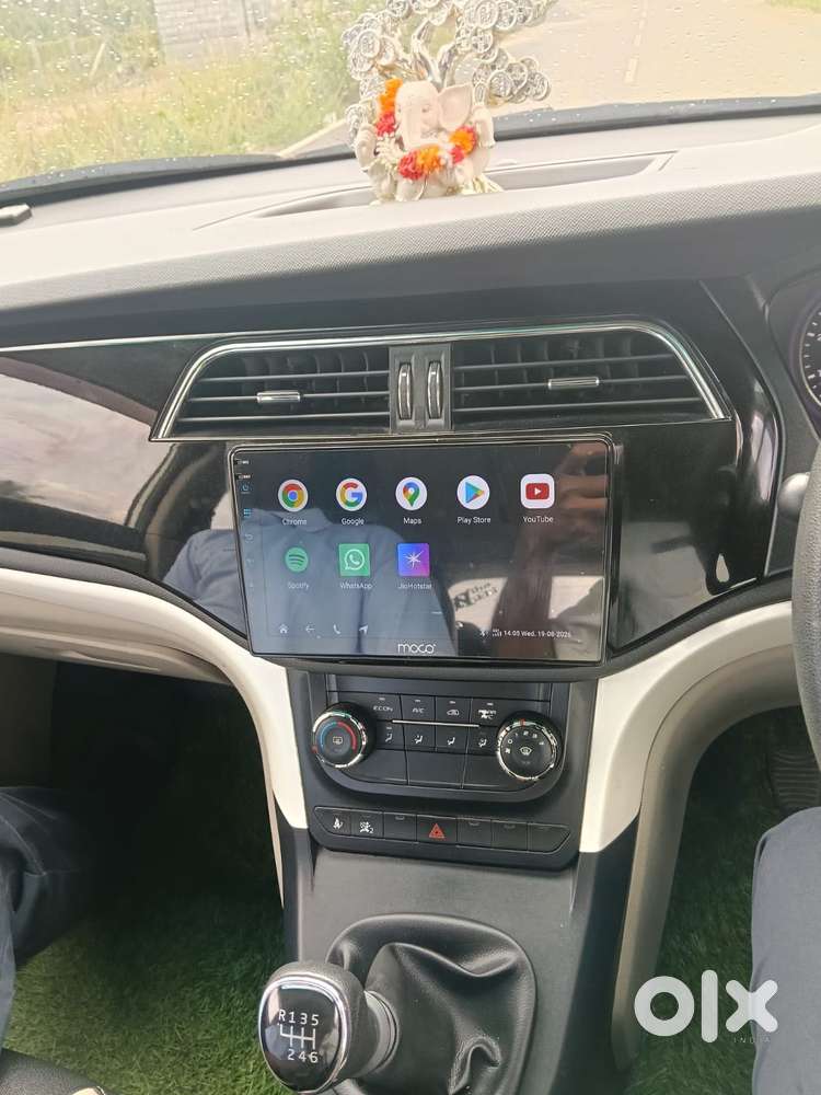 Mahindra Marazzo M6, 2019, Diesel