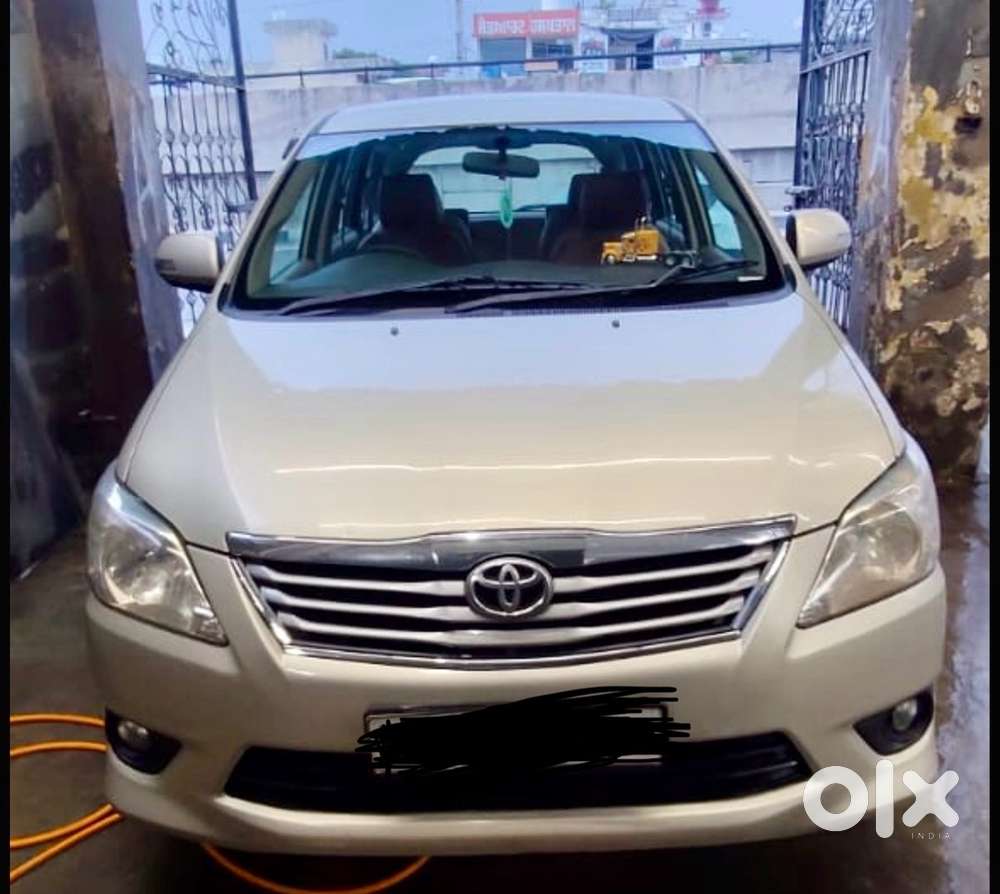 Toyota Innova Diesel 2013 Km Driven