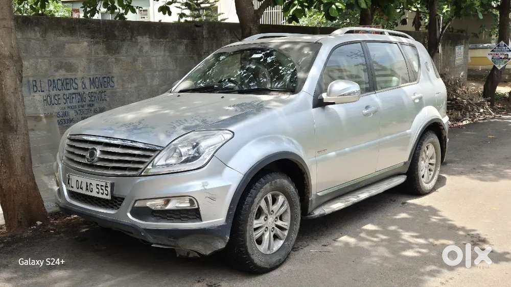 Mahindra Ssangyong Rexton 2014 Diesel 75000 Km Driven