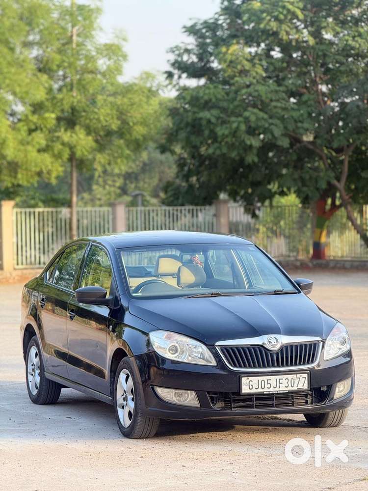 Skoda Rapid 1.5 Elegance Tdi Mt, 2014, Diesel