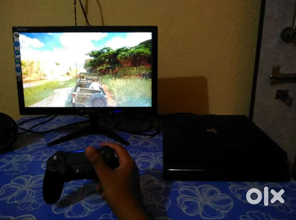 Ps4 Pro 1TB Excellent Condition