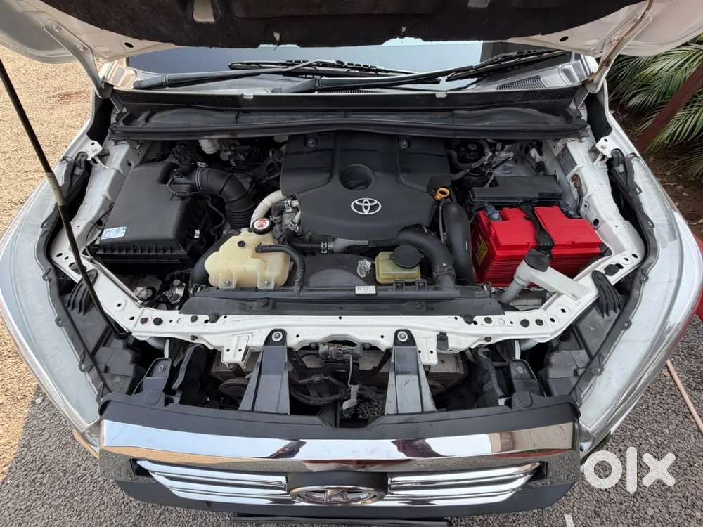 Toyota Innova Crysta 2.8 Zx At 7 Seater, 2019, Diesel
