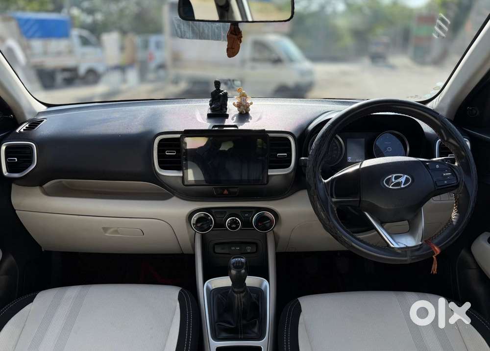 Hyundai Venue E 1.2 Petrol, 2022, Petrol