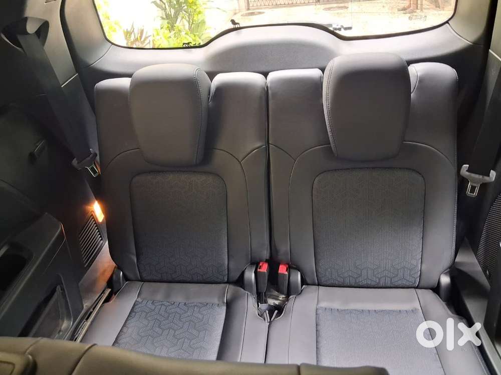 Tata Safari Accomplished + Dark Edition(at)