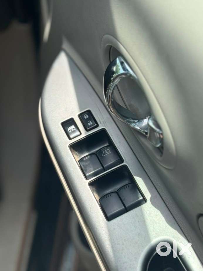 Nissan Micra Cvt Xv, 2013, Petrol