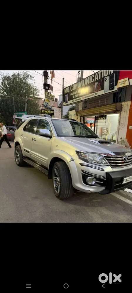 Toyota Fortuner Diesel 2011
