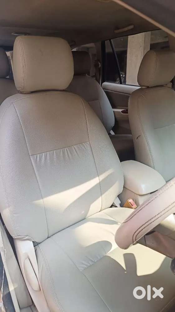 Immaculate Condition Toyota Innova 2.5 V 2006