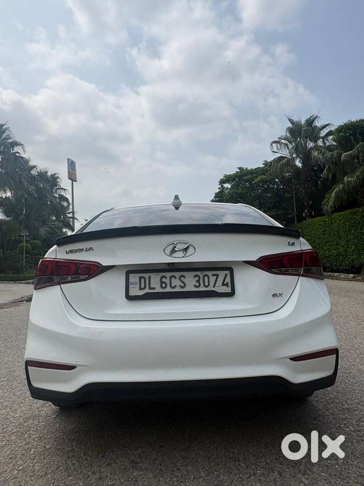 Hyundai Verna 1.6 Sx (o) Vtvt, 2019, Petrol