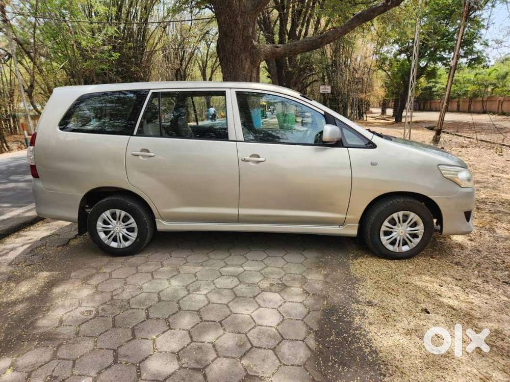 Toyota Innova 2.5 G (diesel) 7 Seater Bs Iv, 2012, Diesel
