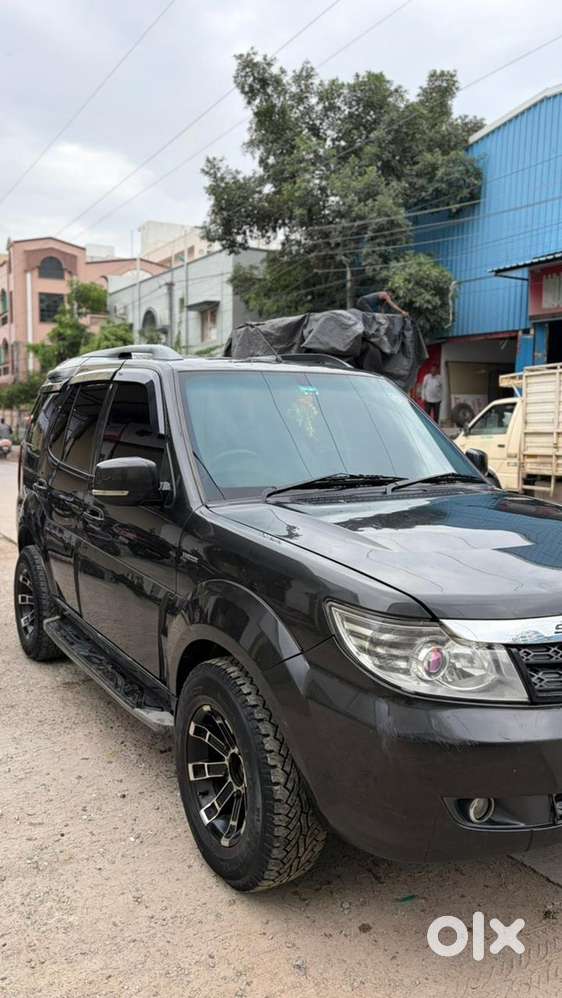 Tata Safari Storme Ex
