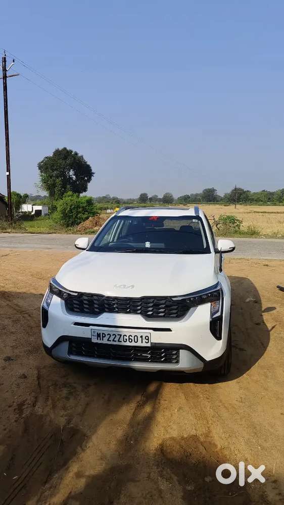 Kia Sonet 2025 Petrol 5000 Km Driven