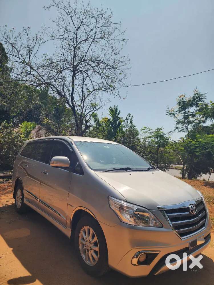 Toyota Innova 2014 Diesel Well Maintained