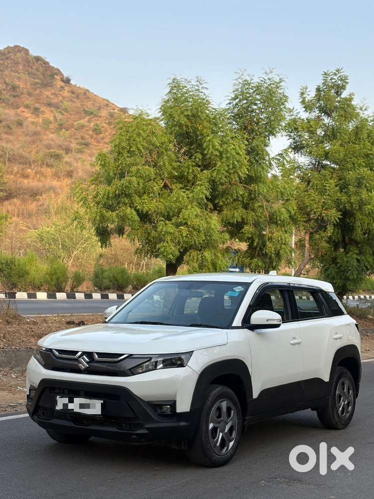 Maruti Suzuki Brezza 1.5 Lxi Cng, 2023, Cng & Hybrids