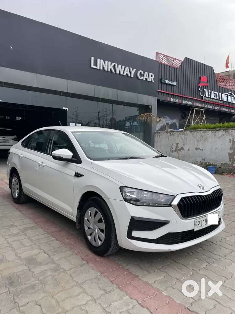 Skoda Slavia Active 1.0l Tsi Mt, 2022, Petrol