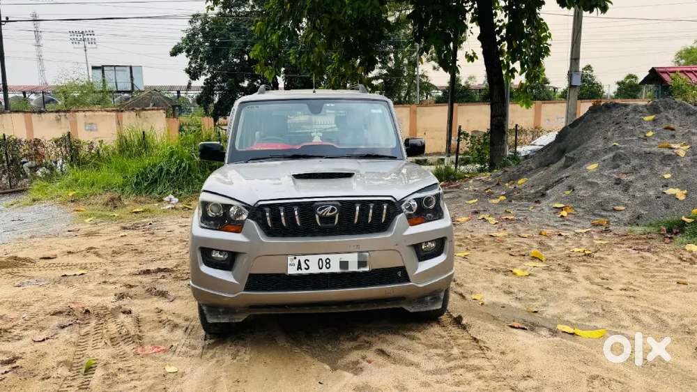 Mahindra Scorpio 2016 October Diesel Manual 95000 Km