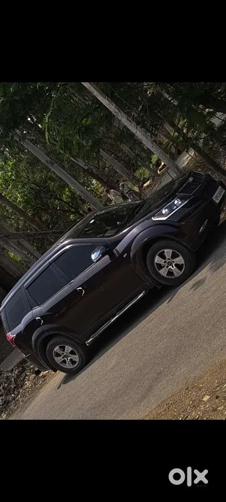 Mahindra Xuv500 2015 Diesel 102000 Km Driven