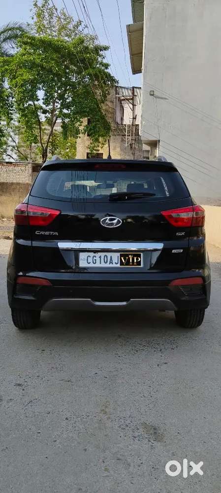 Creta Top Model Argent Sell