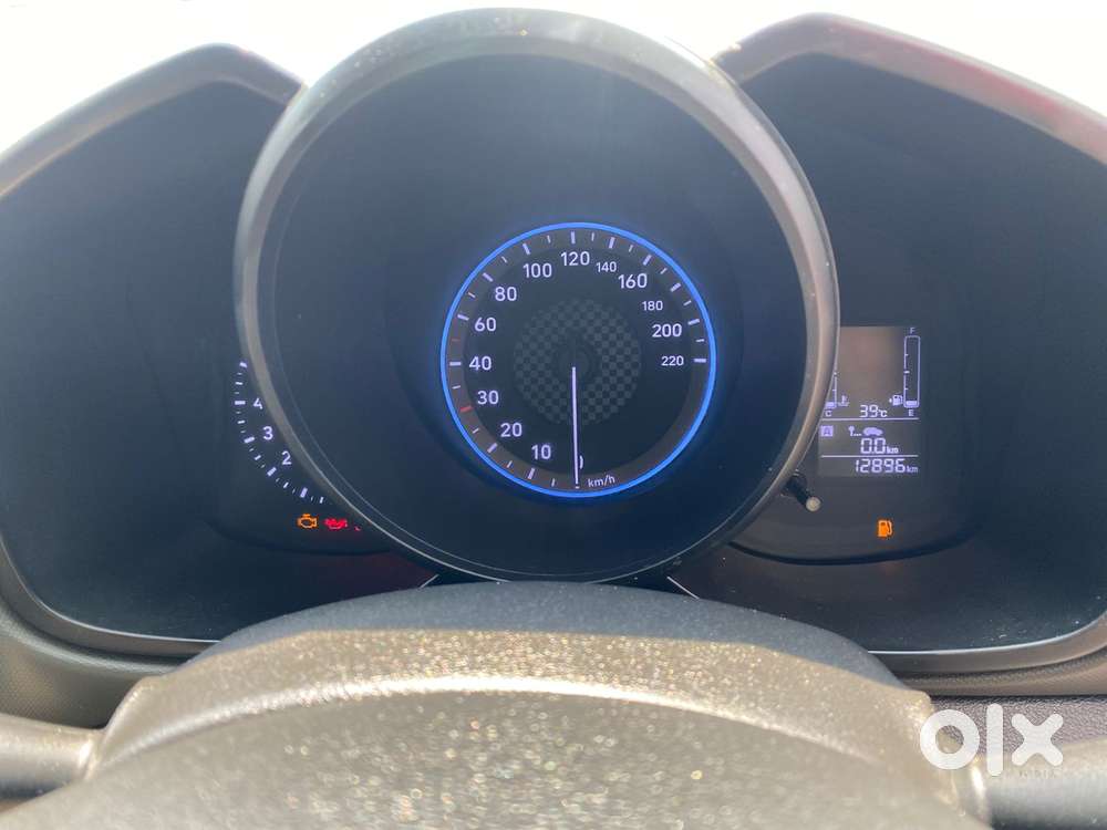 Hyundai Venue, 2021, Petrol