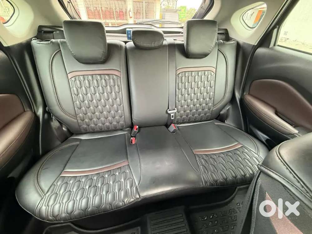 Fronx Alpha 1.0 At Turbo Smart Hybrid (june 2025) 14,000km Top Variant