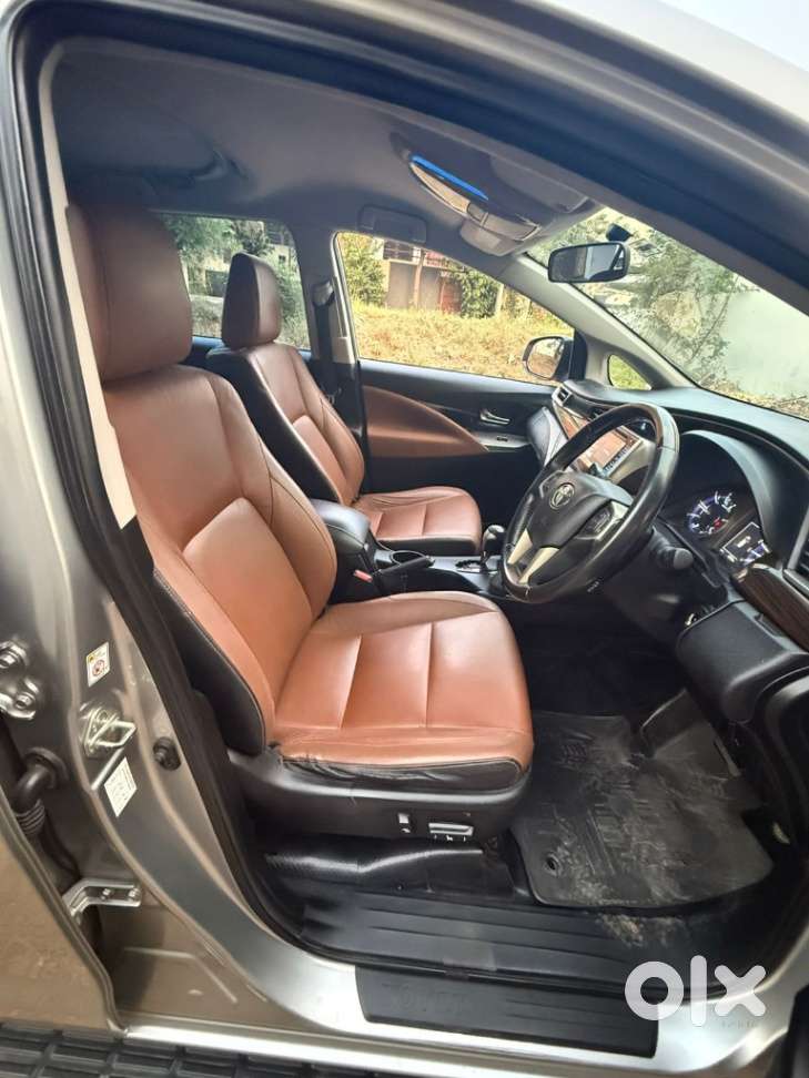 Toyota Innova Crysta 2.8z Automatic, 2017, Diesel
