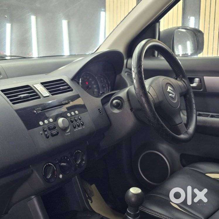 Maruti Suzuki Swift Dzire Vxi Optional, 2010, Petrol