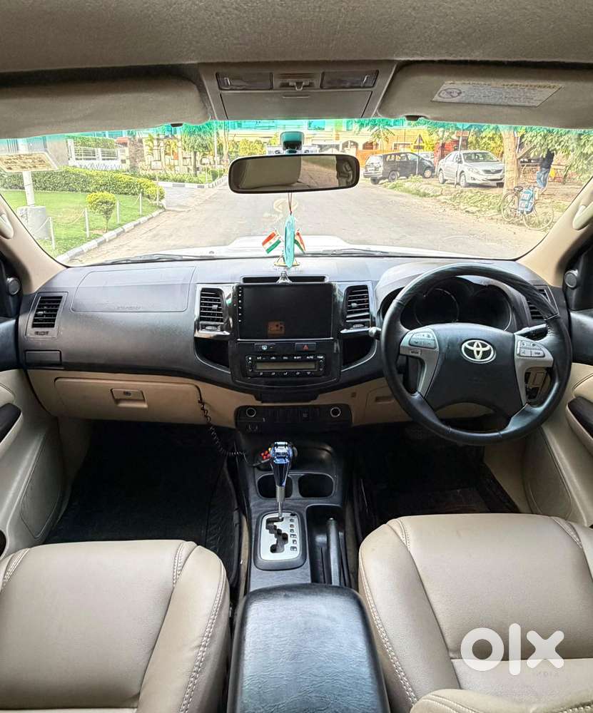 Toyota Fortuner 3.0 4x2 Automatic, 2015, Diesel