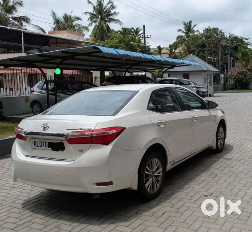 Toyota Corolla Altis 2014 Petrol Well Maintained