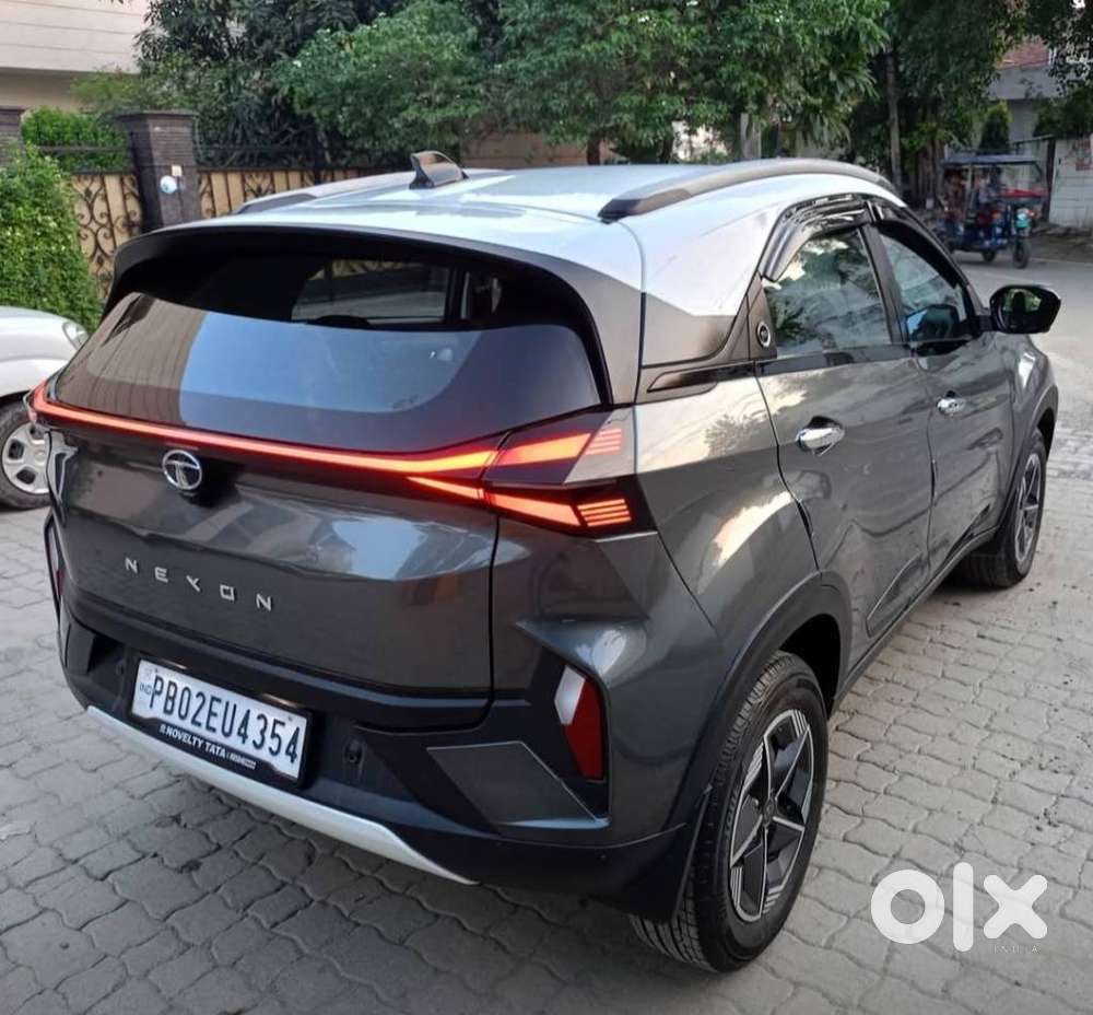 Tata Nexon Creative Plus 1.2 Revotron Petrol 6 Amt Dt, 2024, Petrol