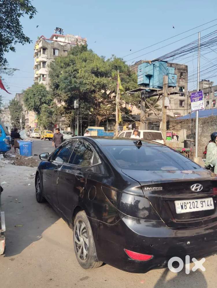 Hyundai Fluidic Verna 2012