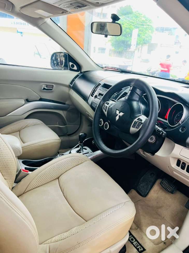 Mitsubishi Outlander 2.4 Mivec, 2009, Petrol