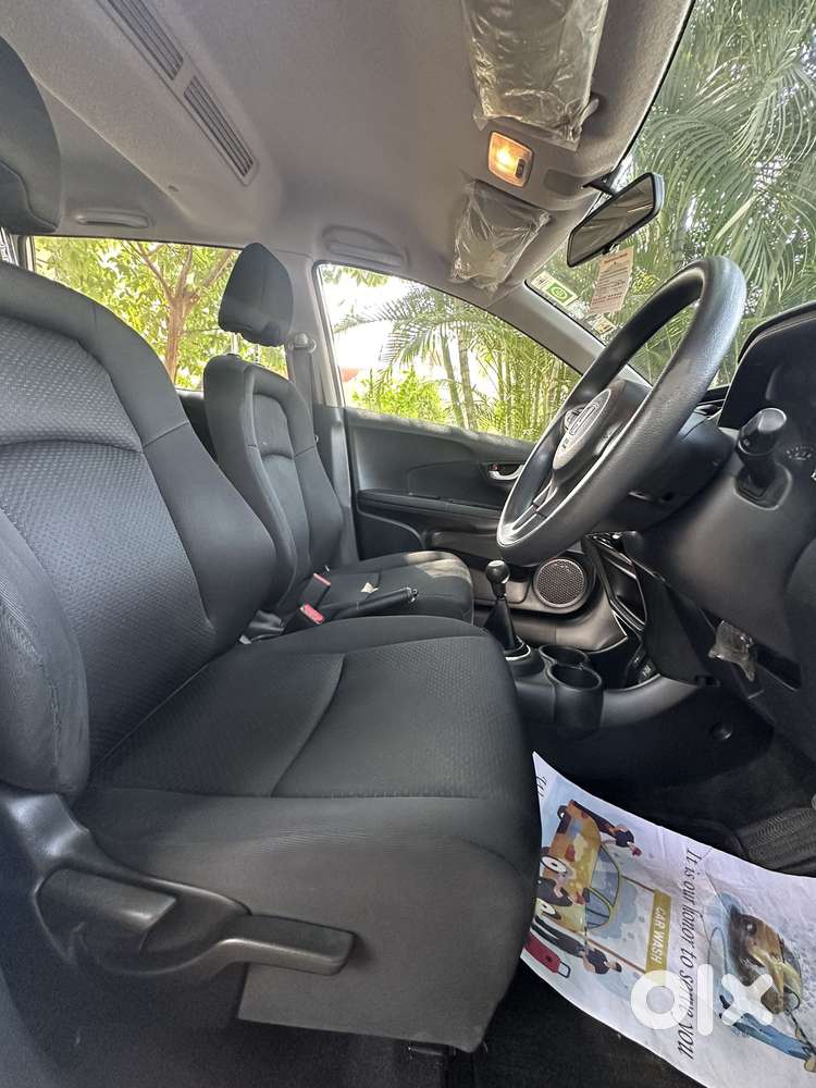 Honda Br-v I-vtec V Mt, 2016, Petrol