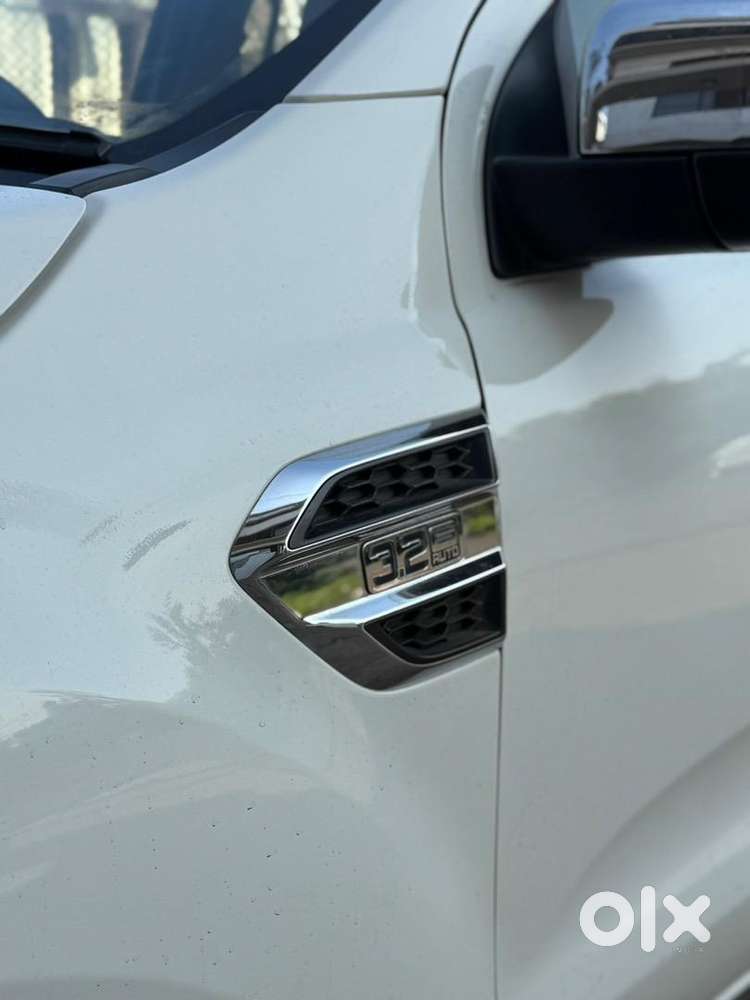 Ford Endeavour 3.2 Titanium Immaculate Condition