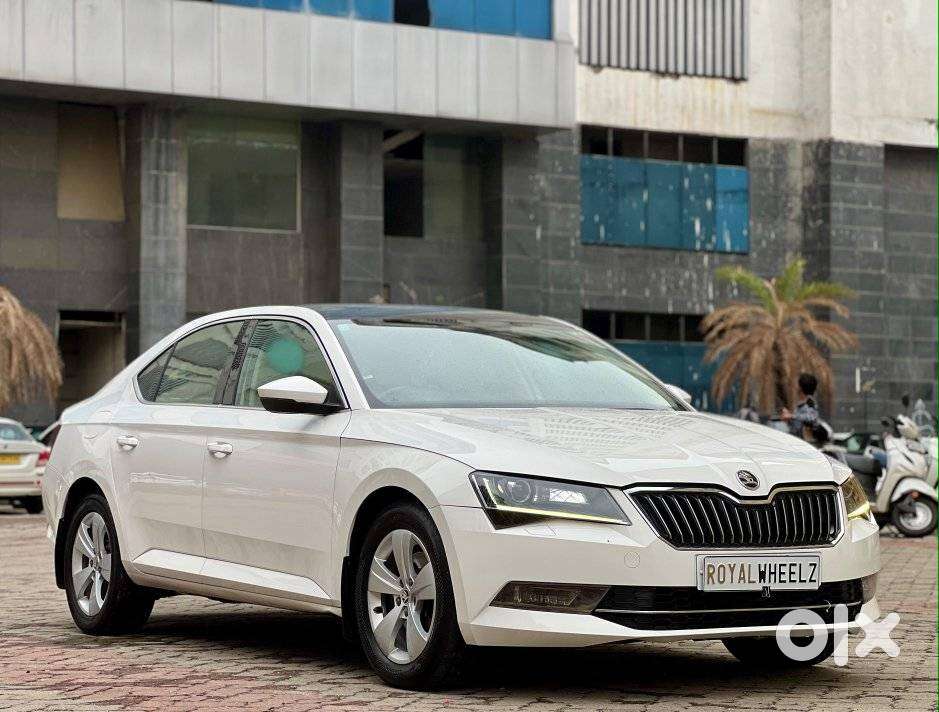 Skoda Superb Style 1.8 Tsi At, 2017, Diesel