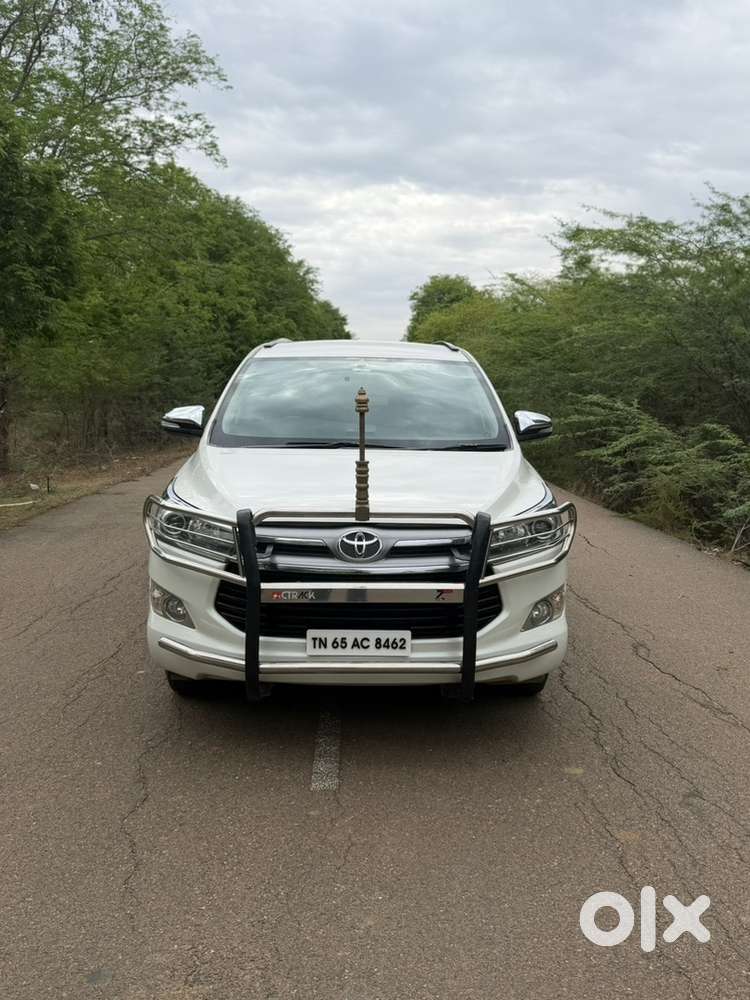 Toyota Innova Crysta Crystal White