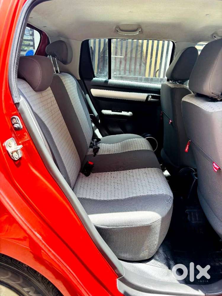 Maruti Suzuki Swift Vxi, 2011, Petrol
