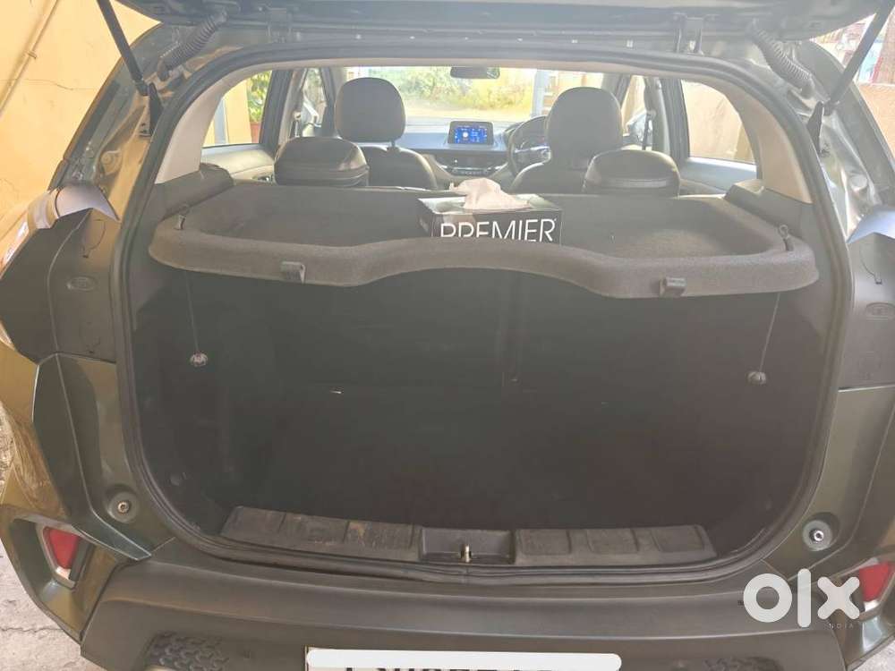 Tata Nexon Xza +(o) Amt 2020 Dec Model