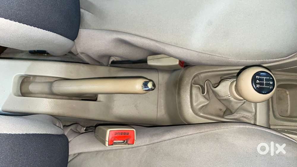 Maruti Suzuki Swift Dzire Vdi Bsiv, 2014, Diesel