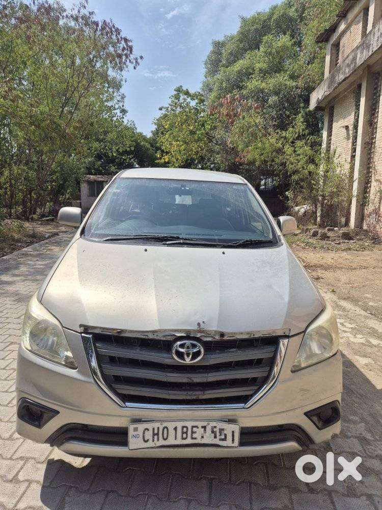 Toyota Innova 2.5 G (diesel) 8 Seater, 2015