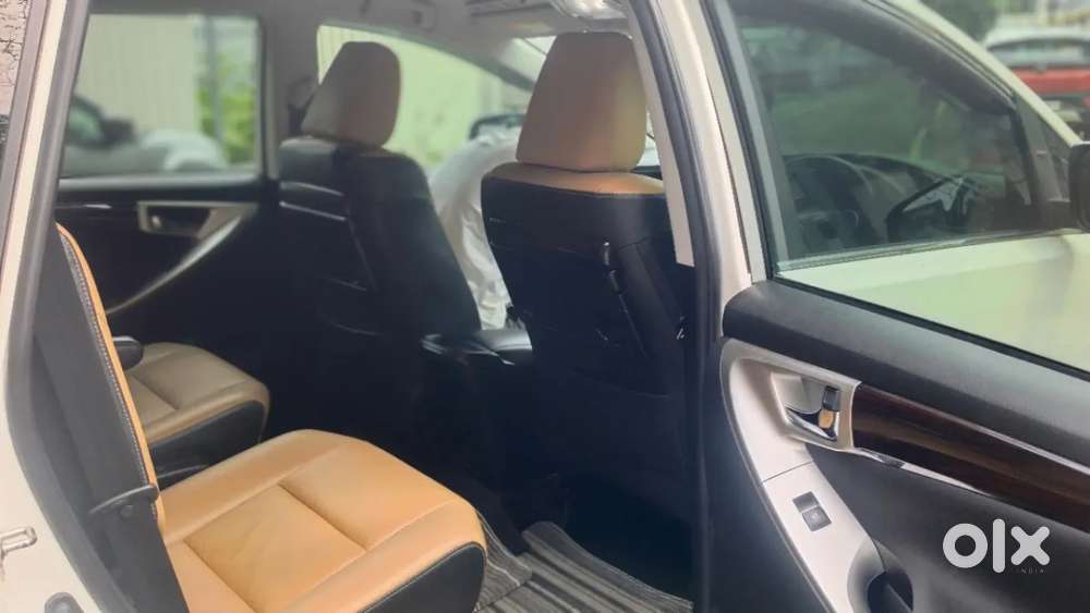 Toyota Innova Crysta [2020-ongoing] 2.4 Zx 7 Str, 2022, Diesel