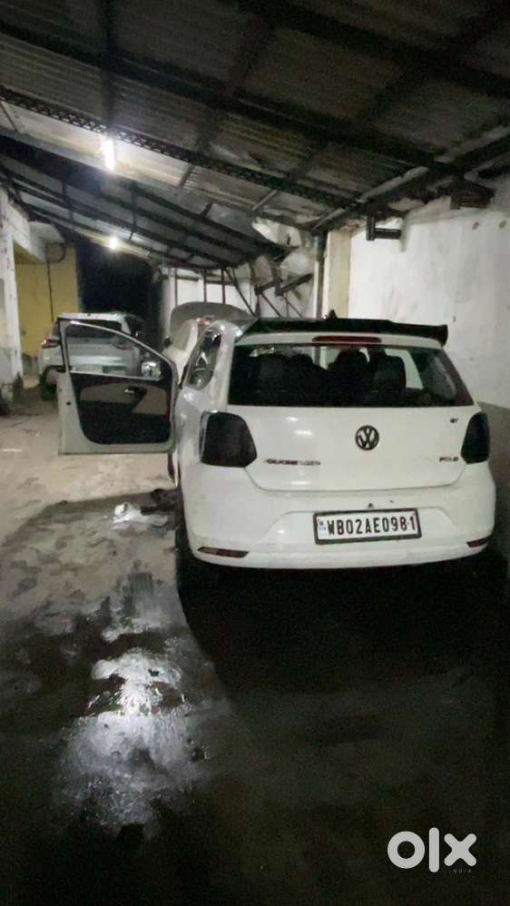 Volkswagen Polo 2013 Car