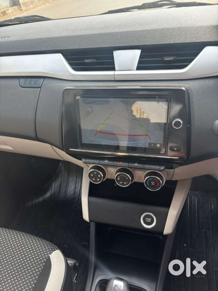 Renault Triber Rxz, 2020, Petrol